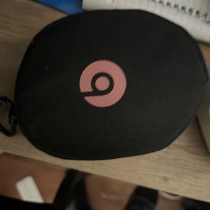 Rose gold beats solo3